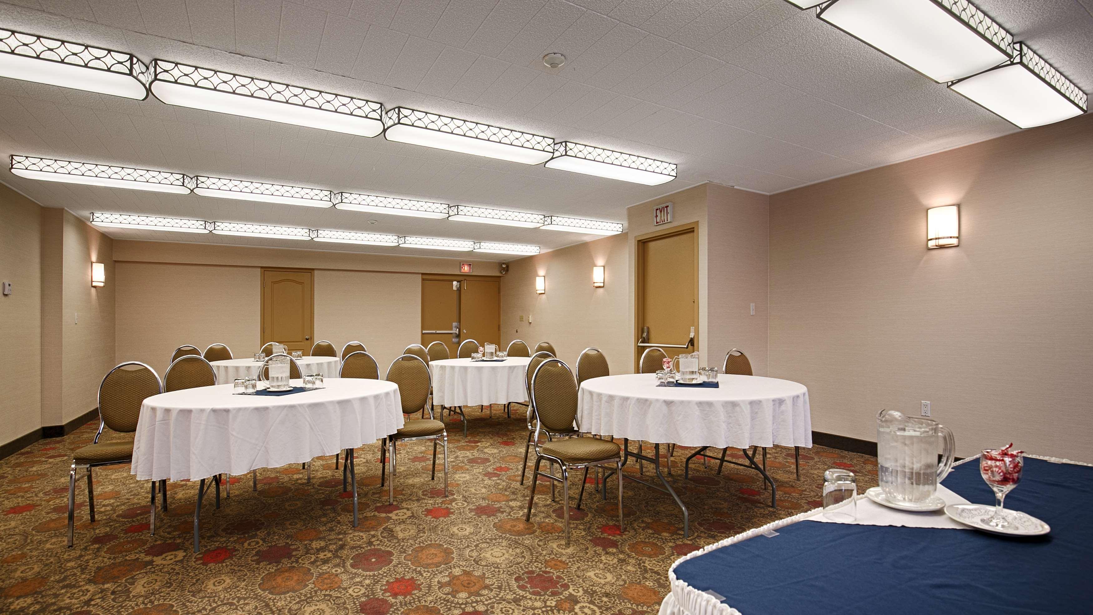 Best Western North Bay Hotel & Conference Centre Exteriör bild